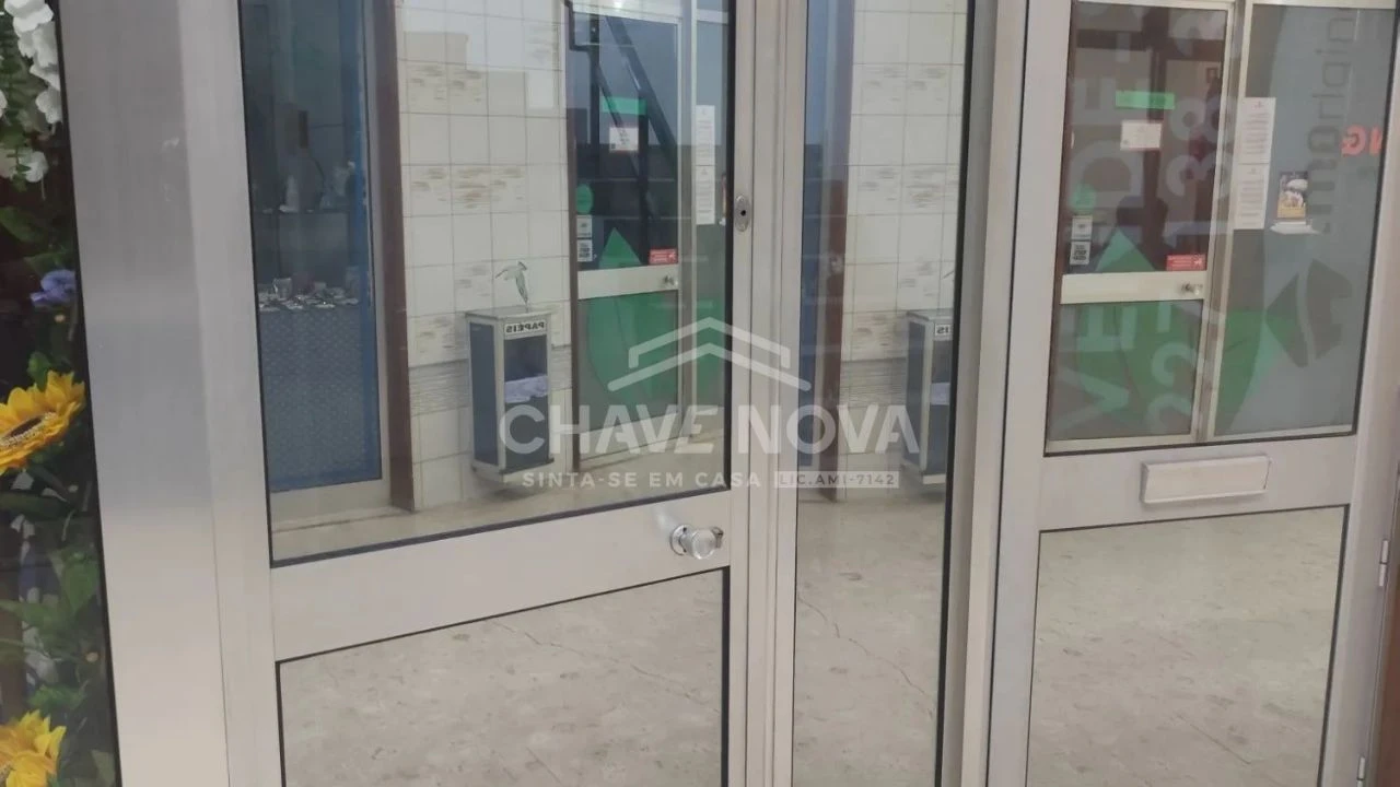 Loja para Venda em Vila Nova de Gaia Foto 27