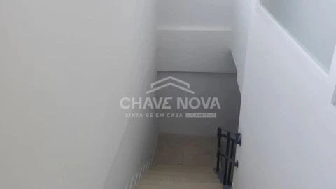 Loja para Venda em Vila Nova de Gaia