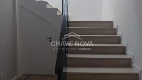 Loja para Venda em Vila Nova de Gaia