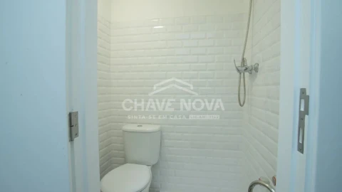 Loja para Venda em Vila Nova de Gaia