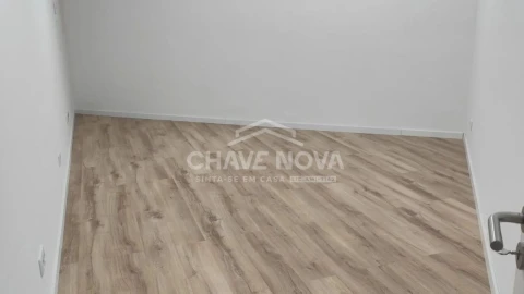 Loja para Venda em Vila Nova de Gaia