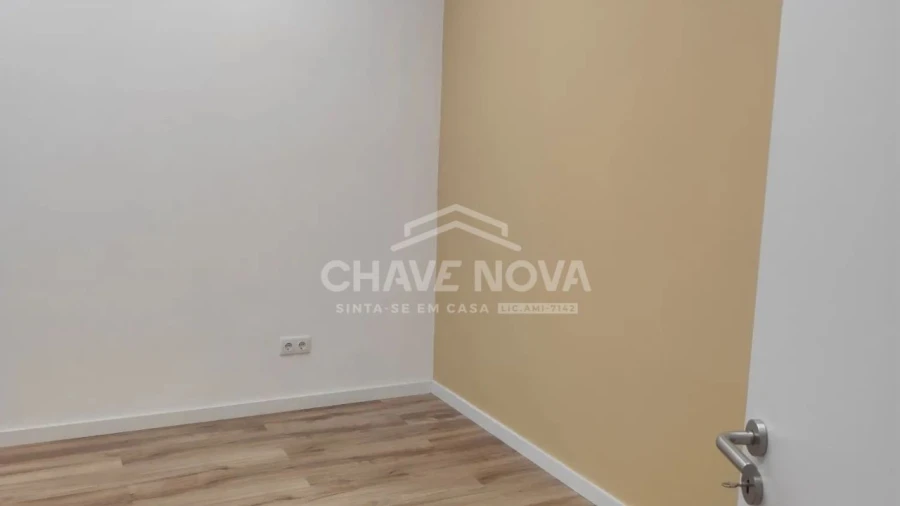 Loja para Venda em Vila Nova de Gaia Foto 25