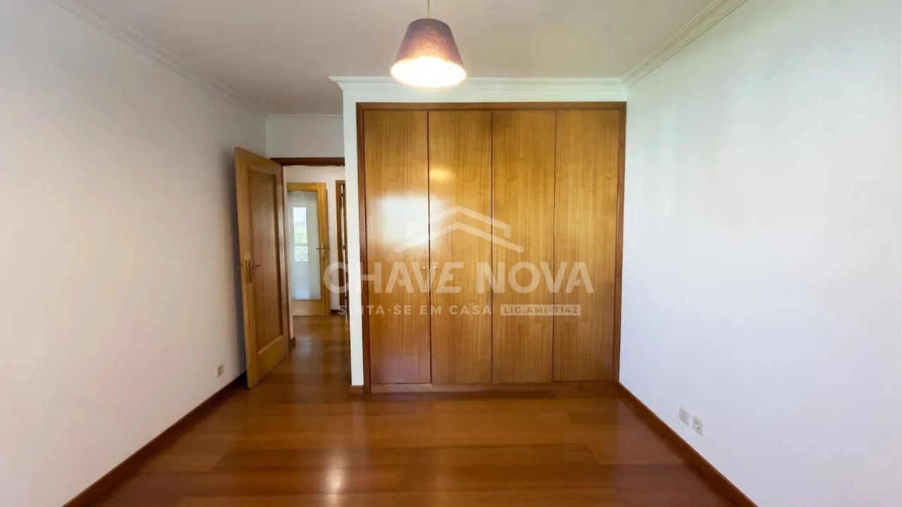 Apartamento T2 para Venda em Vila Nova de Gaia Foto 5
