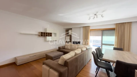 Apartamento T2 para Venda em Vila Nova de Gaia