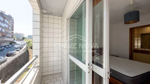 Apartamento T2 para Venda em Vila Nova de Gaia