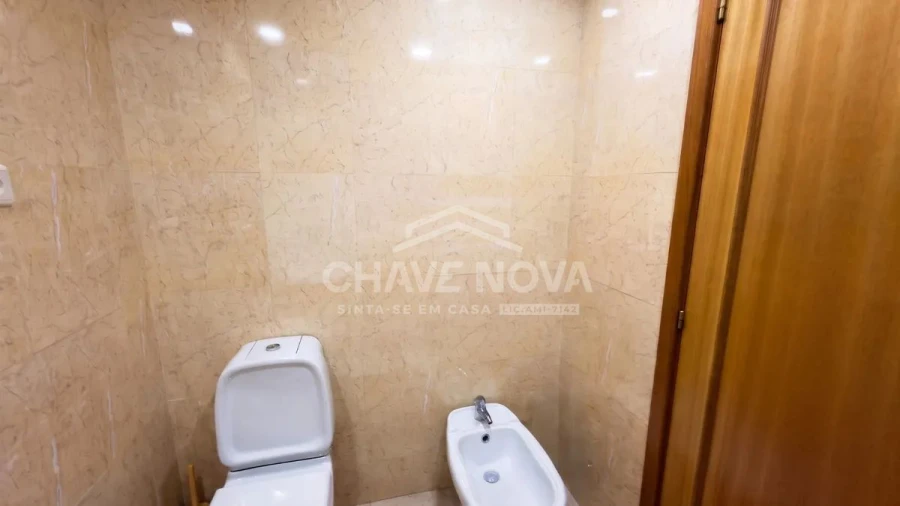 Apartamento T2 para Venda em Vila Nova de Gaia Foto 11