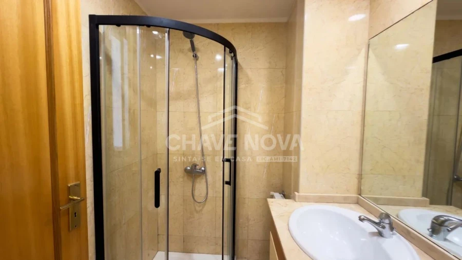 Apartamento T2 para Venda em Vila Nova de Gaia Foto 12