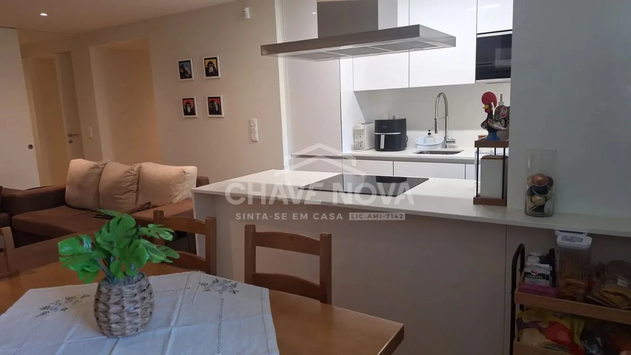 Apartamento T2 para Venda em Vila Nova de Gaia Foto 5