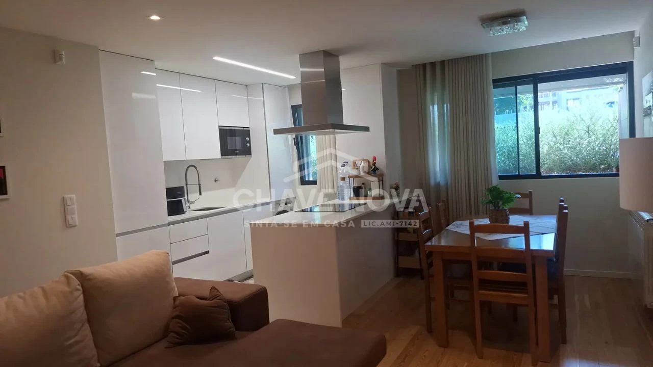 Apartamento T2 para Venda em Vila Nova de Gaia Foto 3