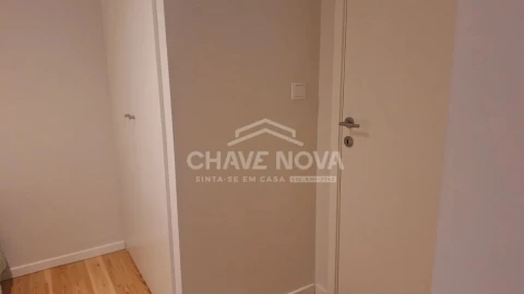 Apartamento T2 para Venda em Vila Nova de Gaia