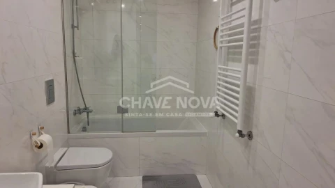 Apartamento T2 para Venda em Vila Nova de Gaia