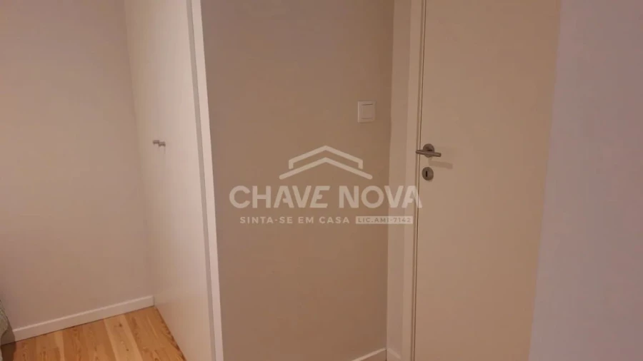 Apartamento T2 para Venda em Vila Nova de Gaia Foto 7