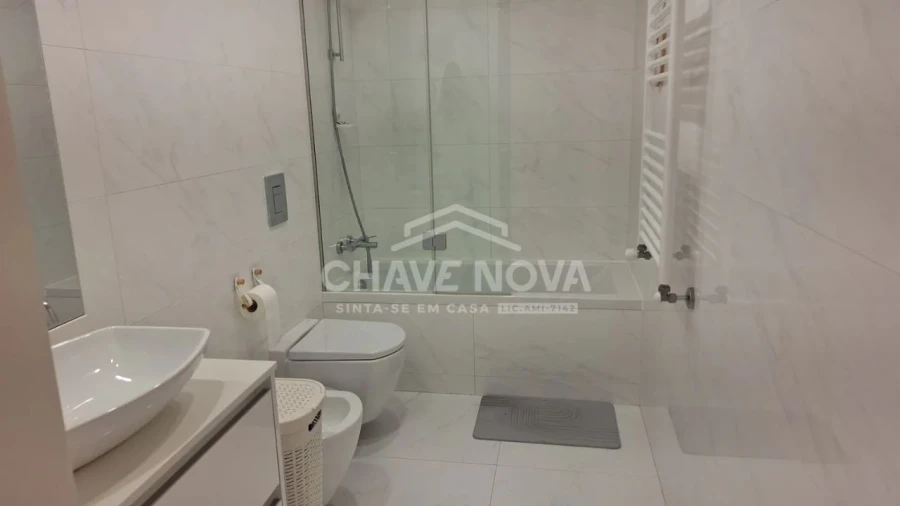 Apartamento T2 para Venda em Vila Nova de Gaia Foto 14