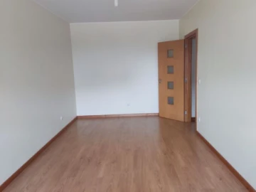 Apartamento T1 para Arrendamento em Porto
