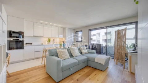 Apartamento T2 para Venda em Vila Nova de Gaia