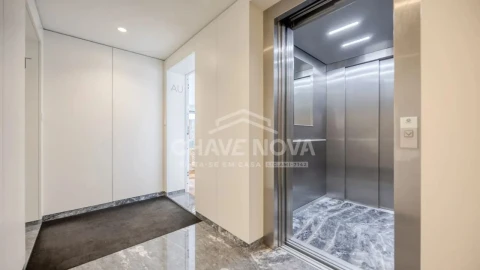 Apartamento T2 para Venda em Vila Nova de Gaia