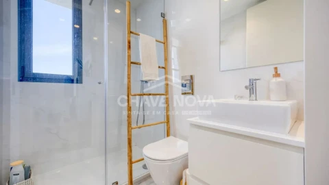 Apartamento T2 para Venda em Vila Nova de Gaia