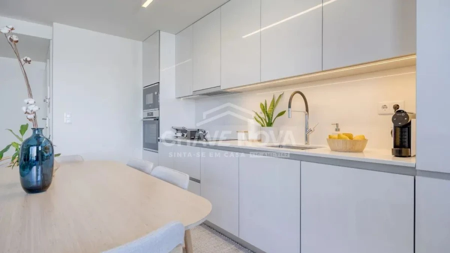 Apartamento T2 para Venda em Vila Nova de Gaia Foto 4
