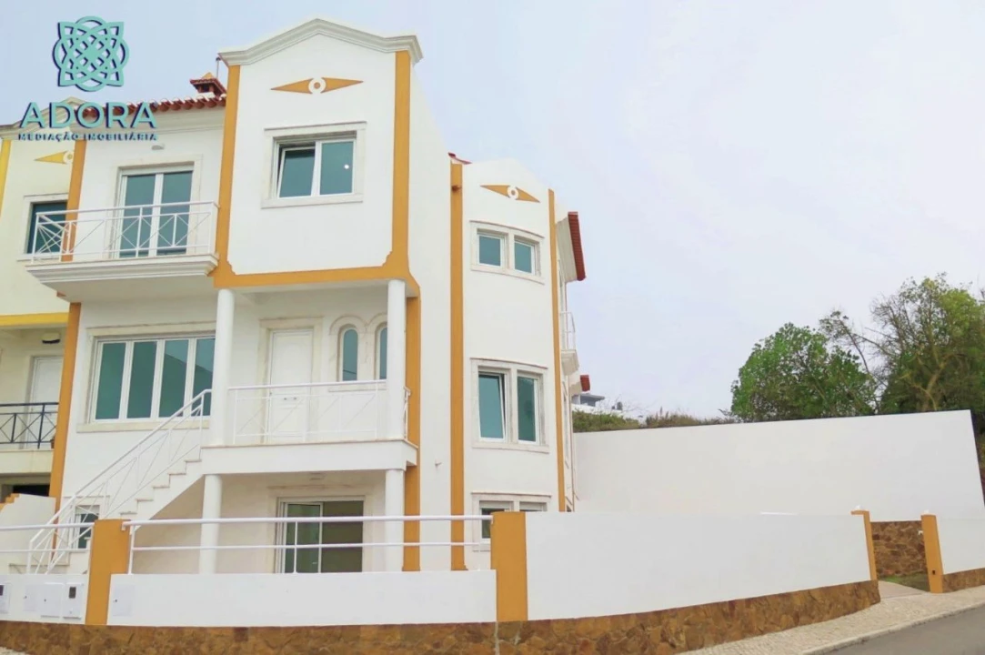 Moradia T4 para Venda em Ericeira Foto 1