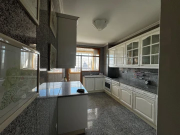 Apartamento T3 para Arrendamento em Maia