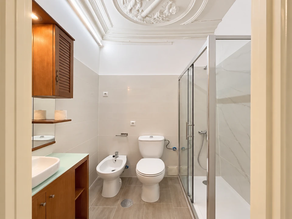 Apartamento T1 para Arrendamento em Porto Foto 4