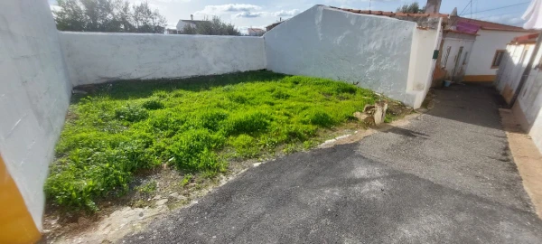 Moradia T2 para Venda em Almodôvar