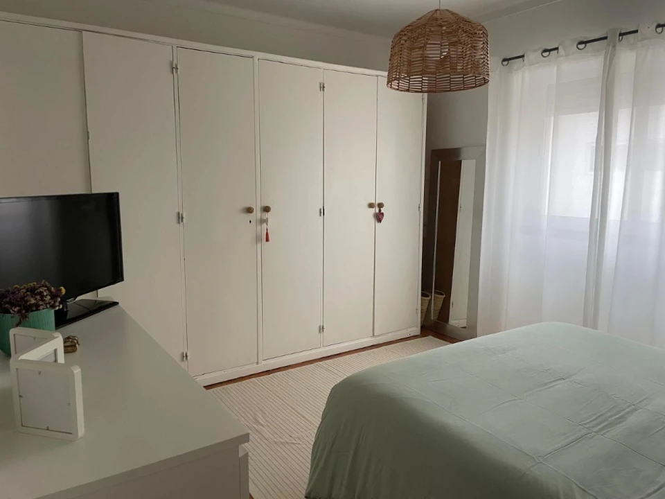 Moradia T3 para Venda em Queijas Foto 17