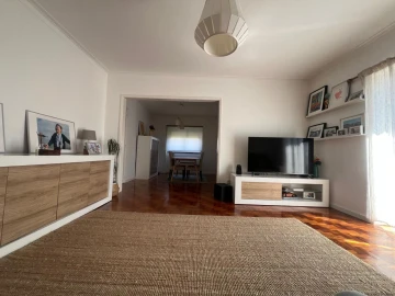 Moradia T3 para Venda em Queijas