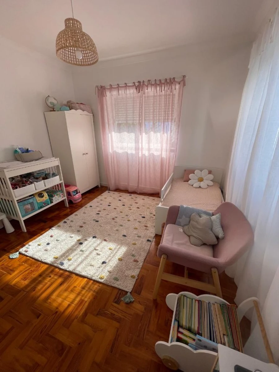 Moradia T3 para Venda em Queijas Foto 4
