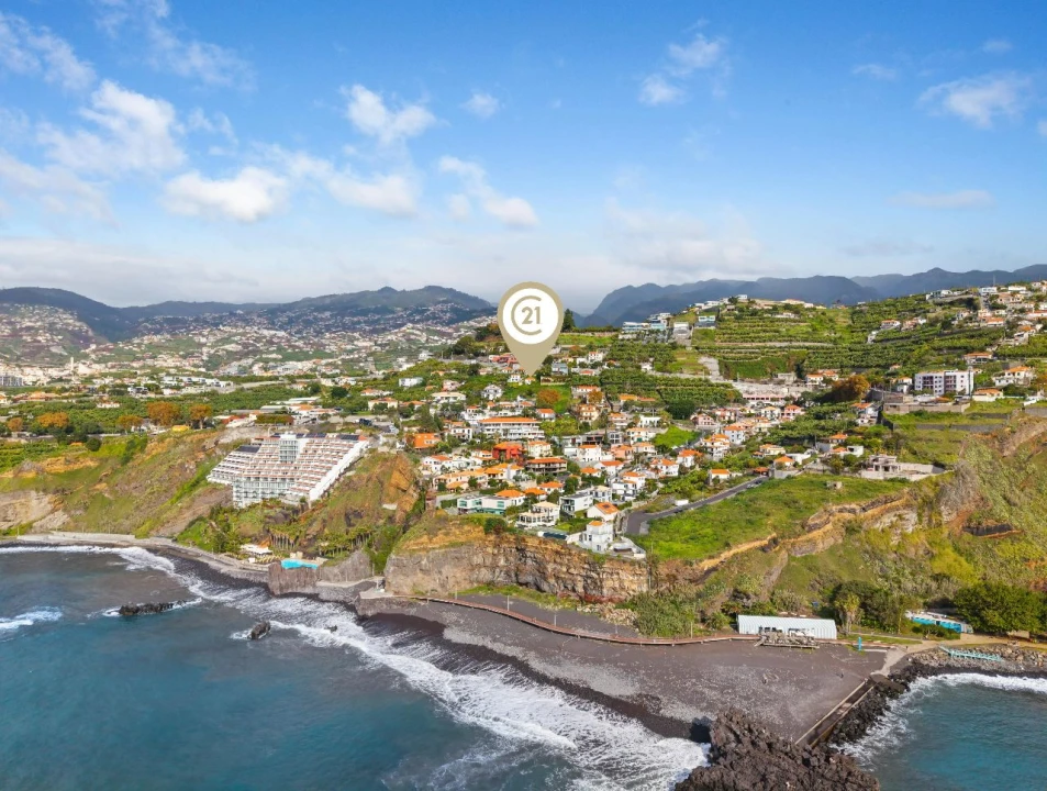 Moradia T4 para Venda em Funchal Foto 37
