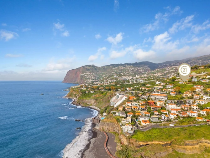 Moradia T4 para Venda em Funchal Foto 35