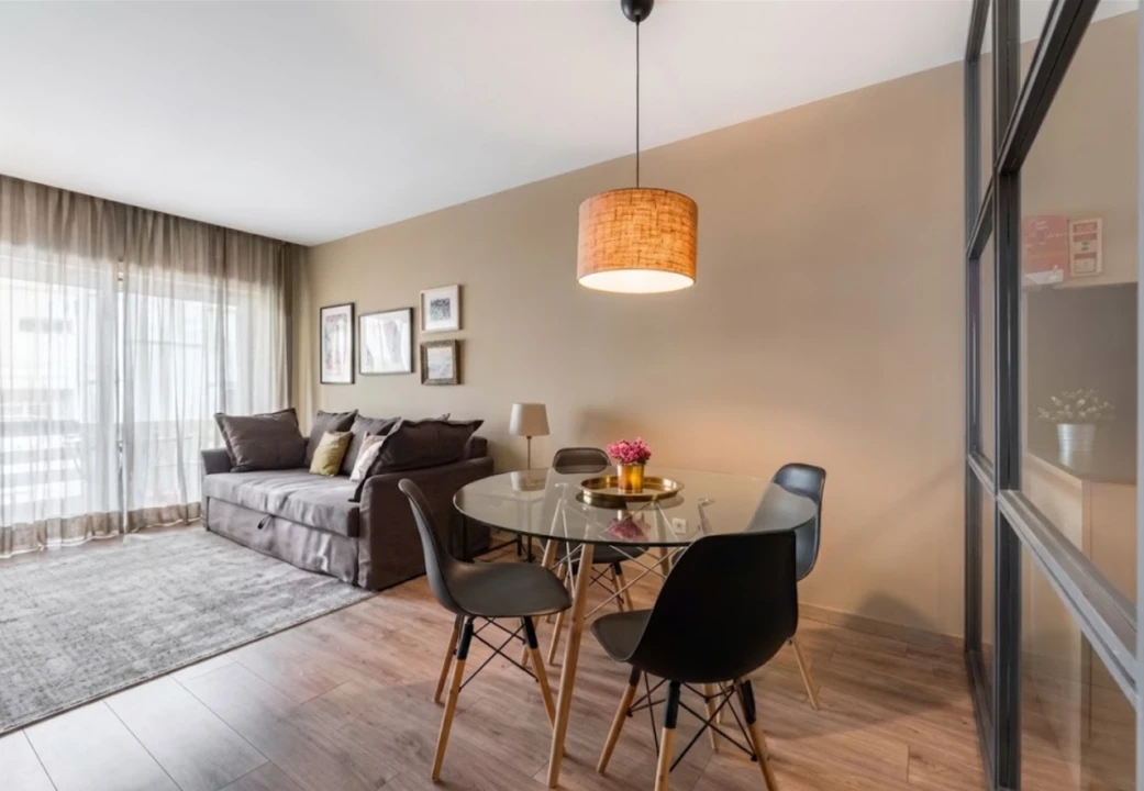 Apartamento T1 para Arrendamento em Porto Foto 4