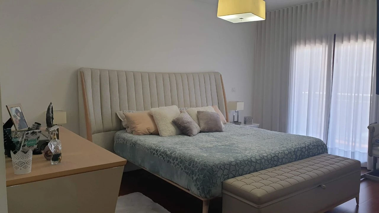 Apartamento T2 para Arrendamento em Odivelas Foto 4