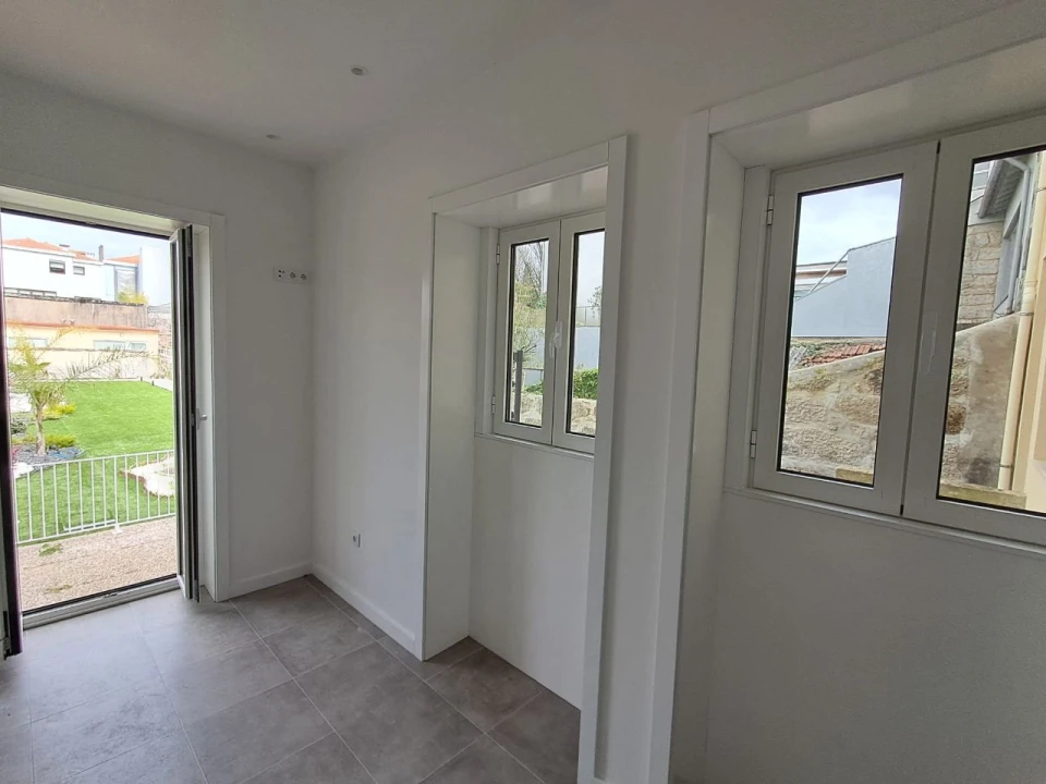 Apartamento T1 para Venda em Porto Foto 3