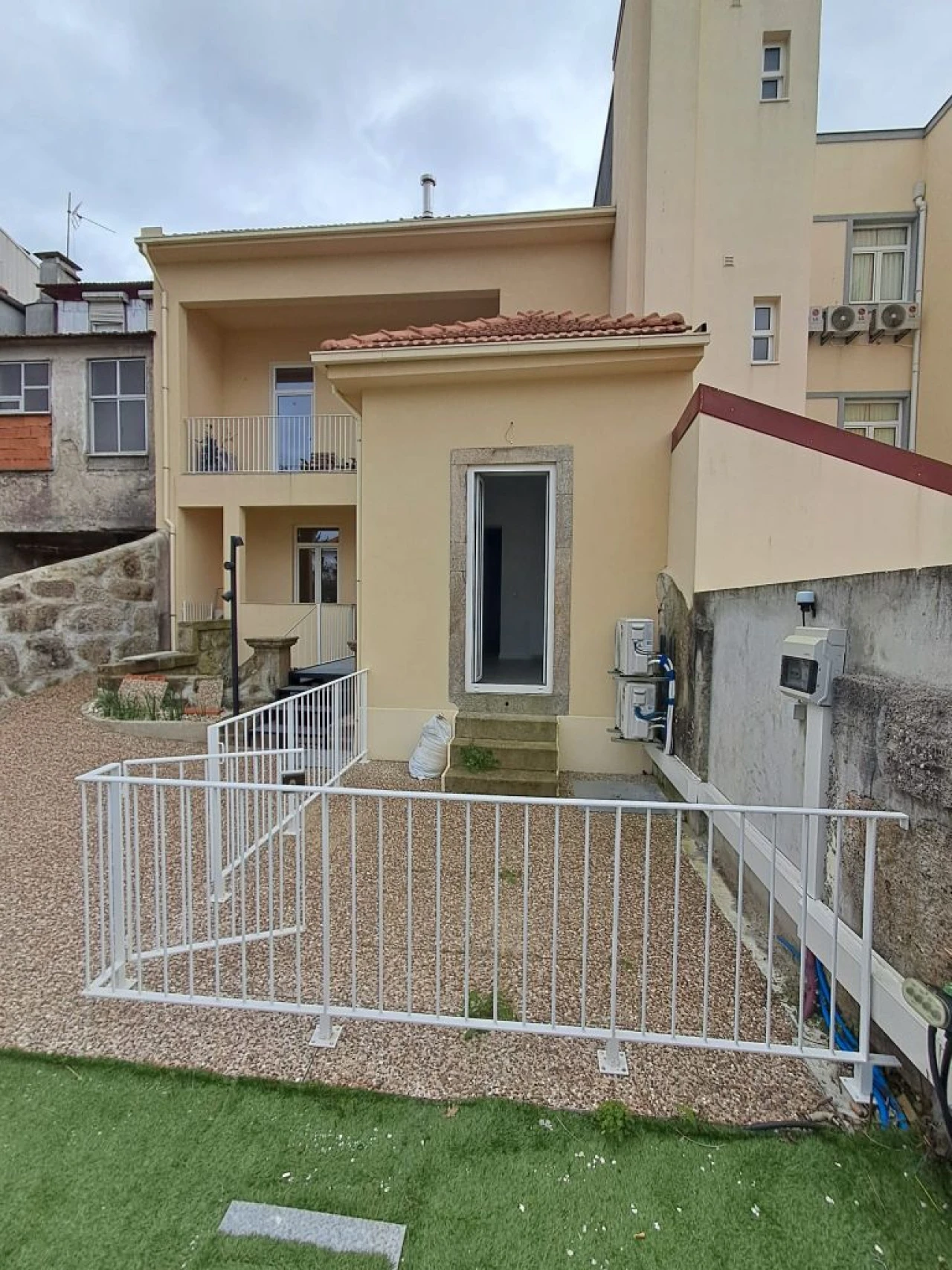 Apartamento T1 para Venda em Porto Foto 2