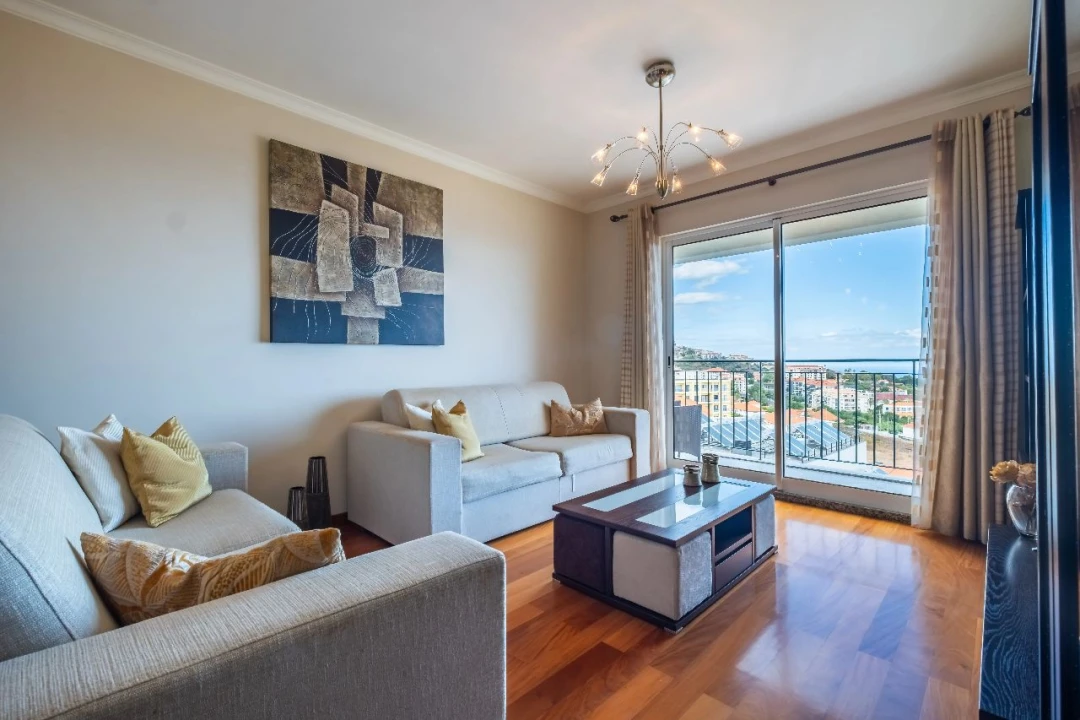Apartamento T2 para Venda em Caniço Foto 8