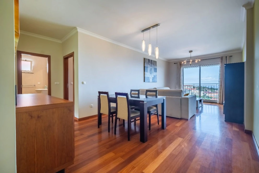 Apartamento T2 para Venda em Caniço Foto 10