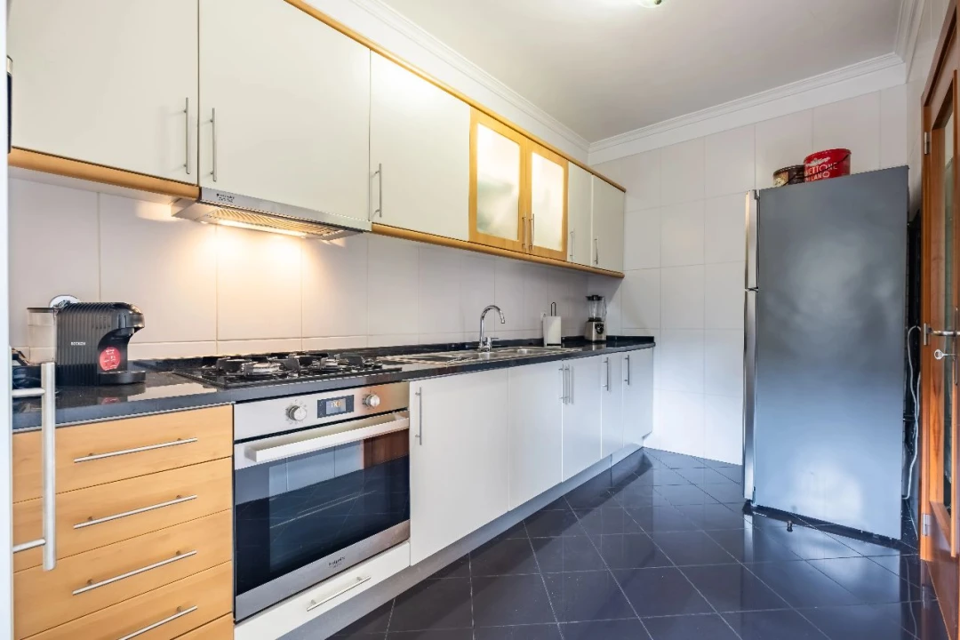 Apartamento T2 para Venda em Caniço Foto 17