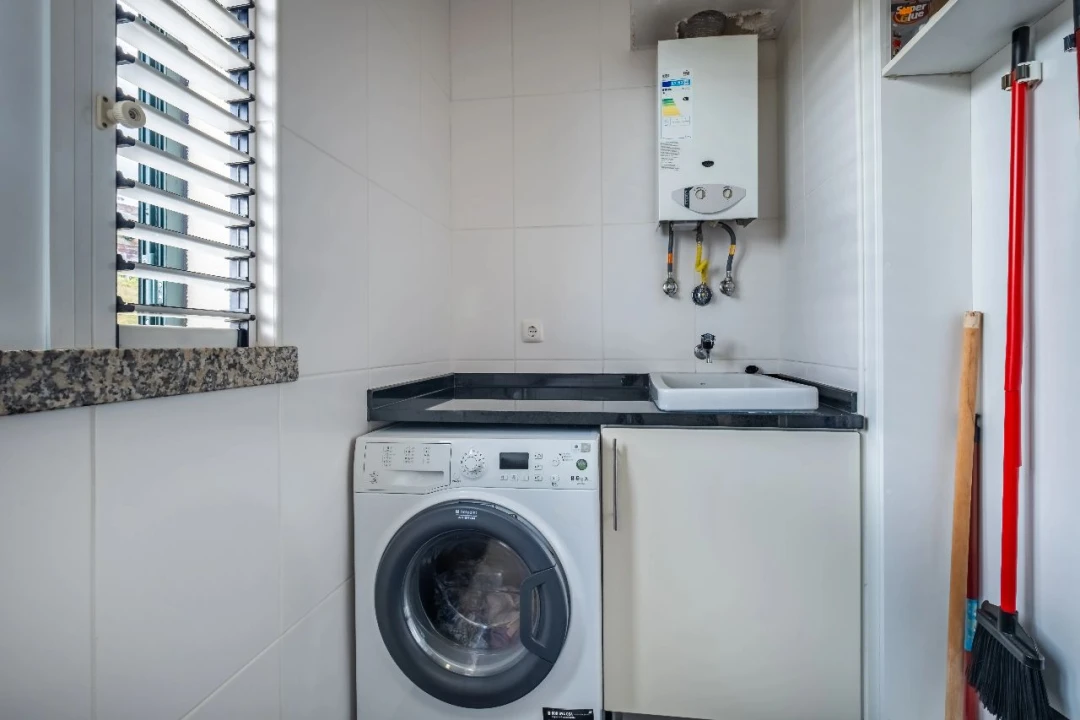 Apartamento T2 para Venda em Caniço Foto 23