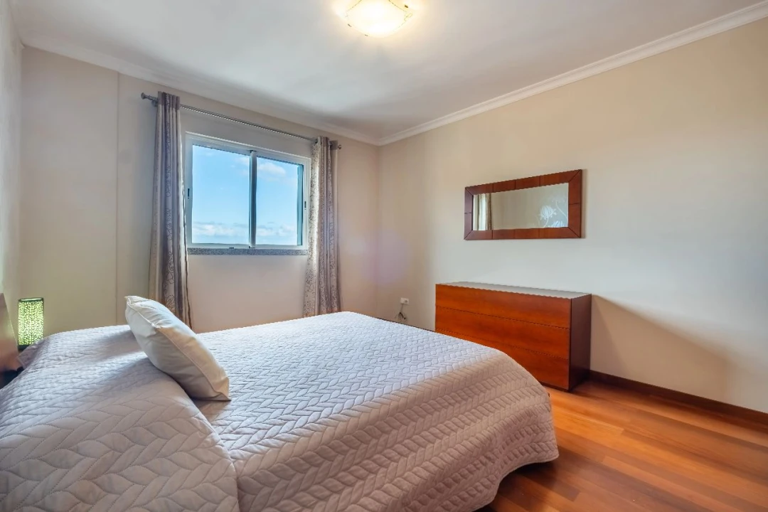 Apartamento T2 para Venda em Caniço Foto 35
