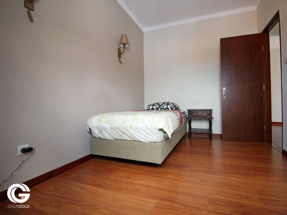 Moradia T4 para Venda em Arelho Foto 32