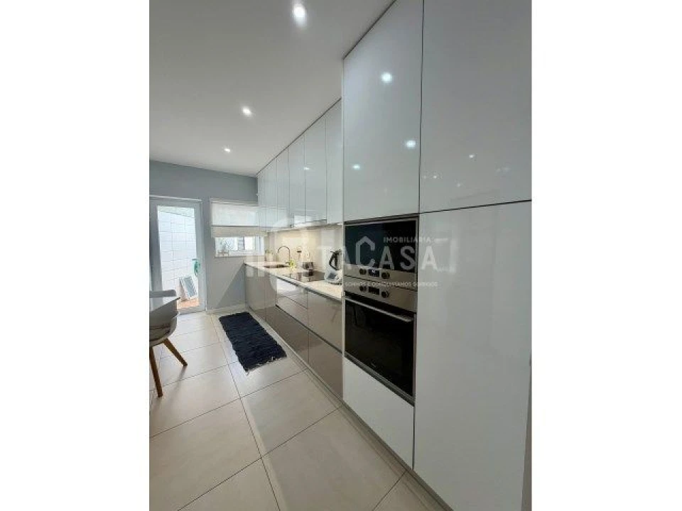Apartamento T3 para Venda em Aveiro Foto 9