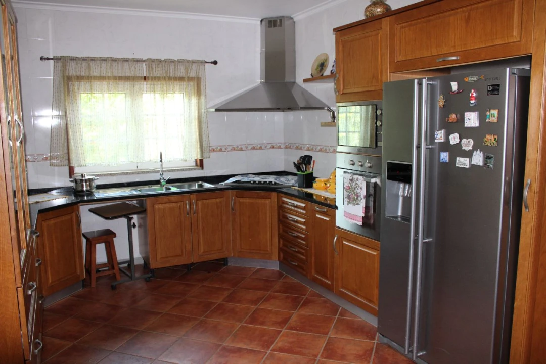 Moradia T4 para Venda em Frende Foto 11