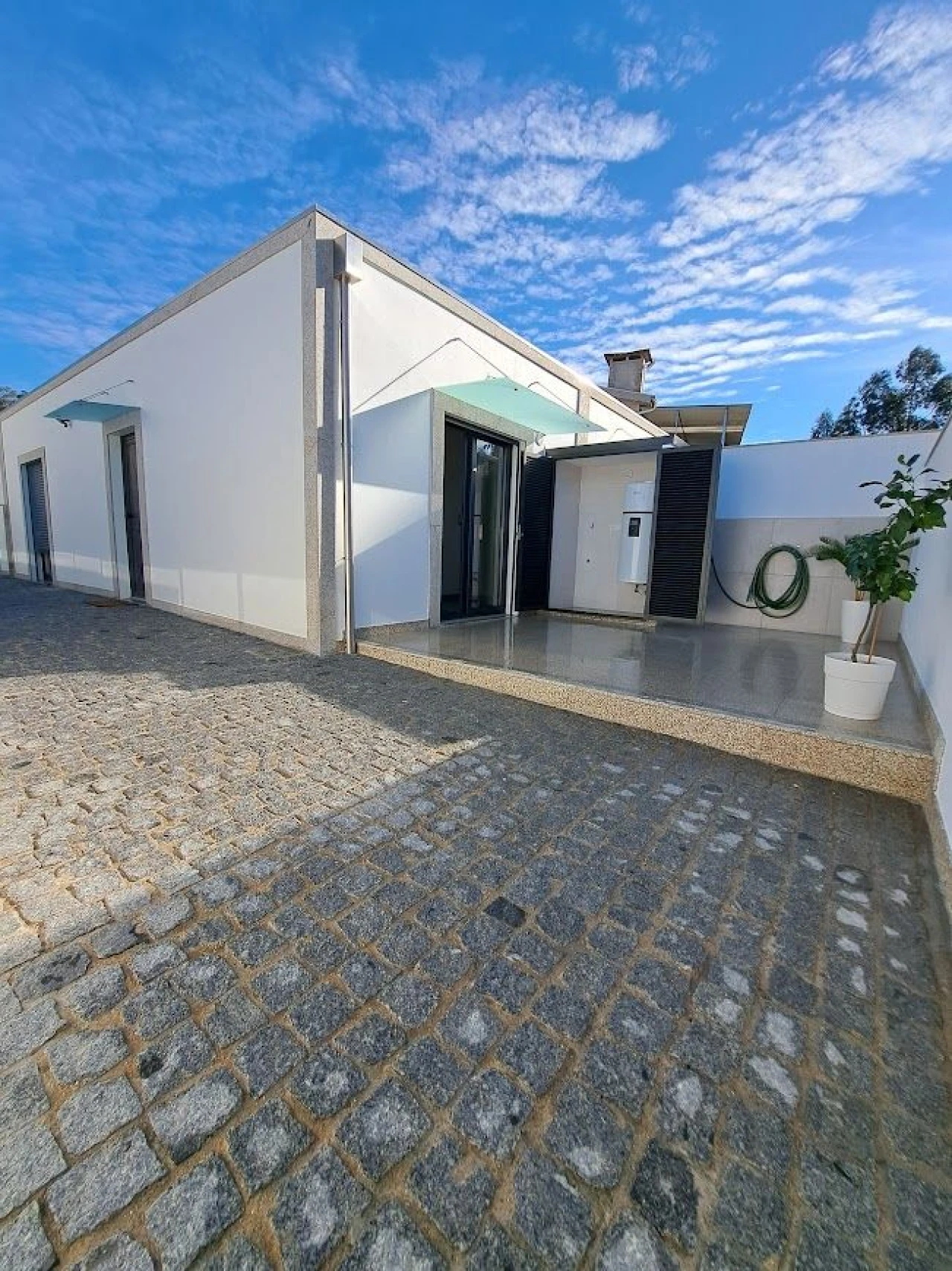 Moradia para Venda em Nine Foto 1