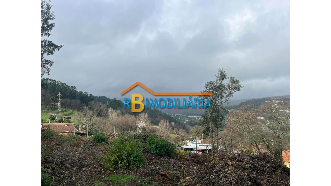 Terreno para Venda em Arouca