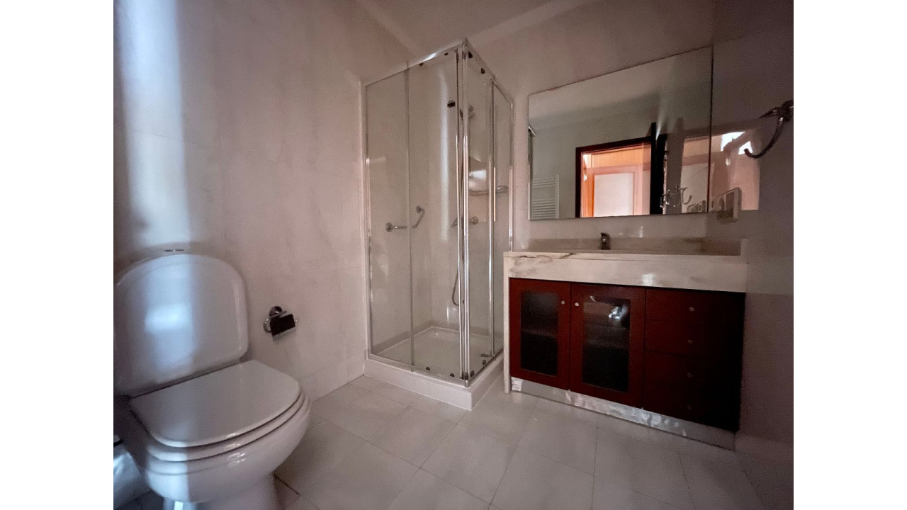 Apartamento para Venda em Maia Foto 12