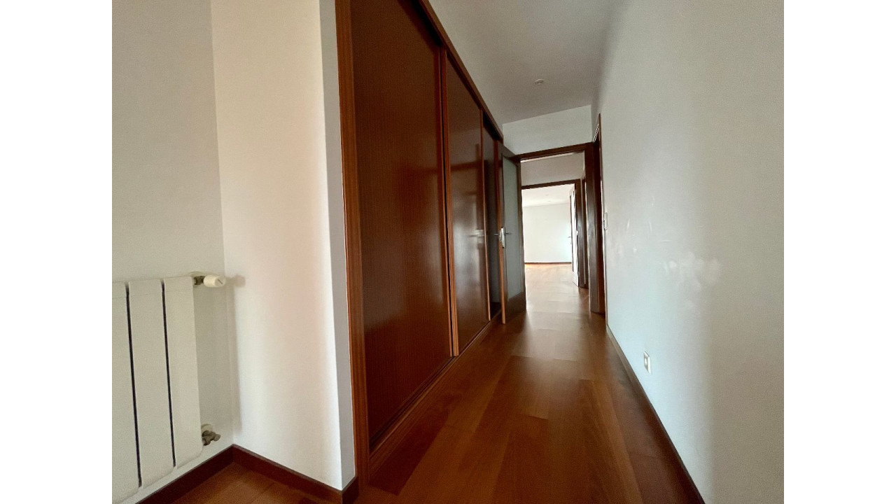 Apartamento para Venda em Maia Foto 15