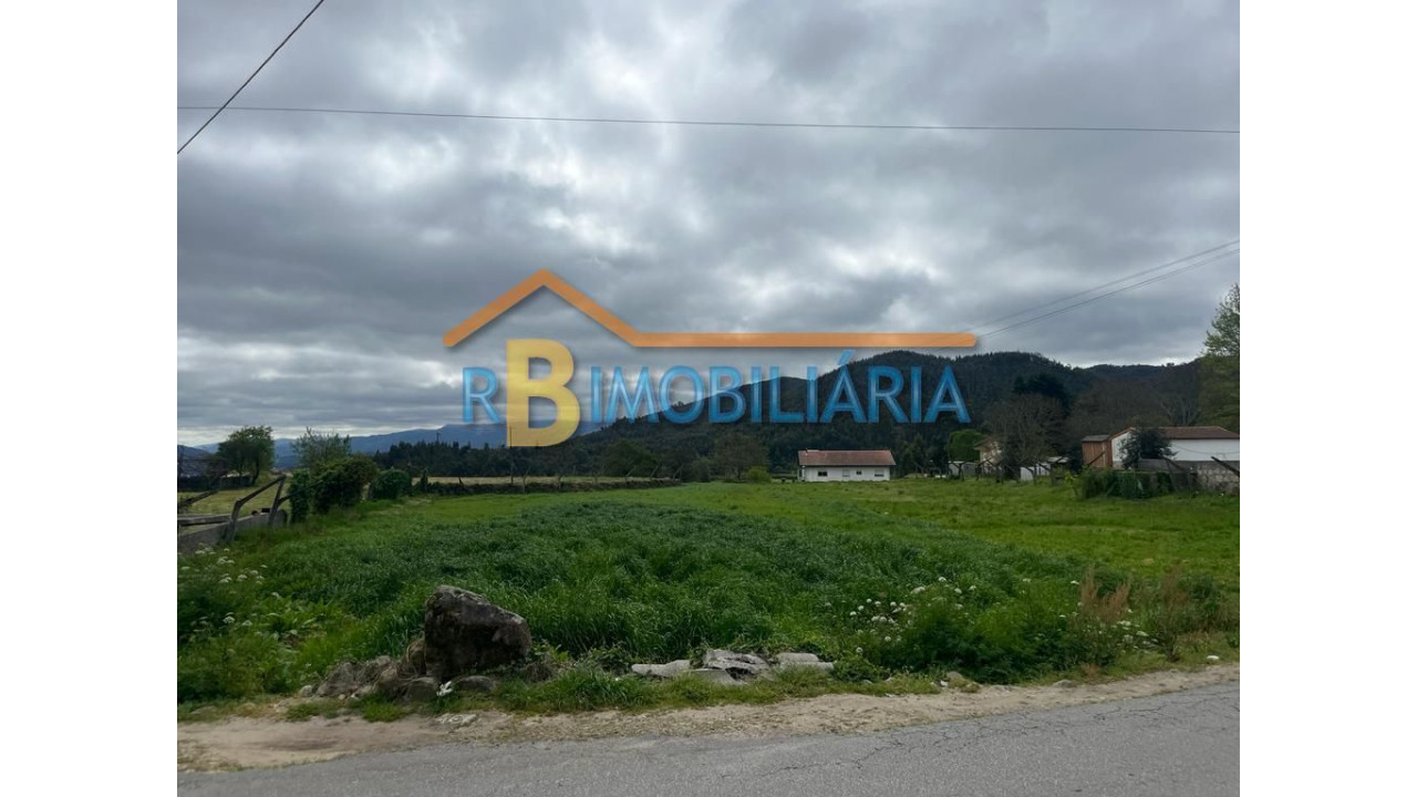 Terreno para Venda em Escariz Foto 1