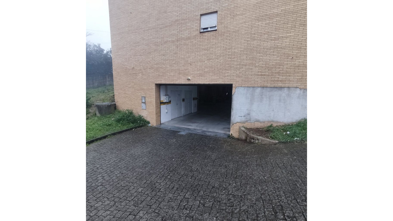 Prédio para Venda em Seroa Foto 11