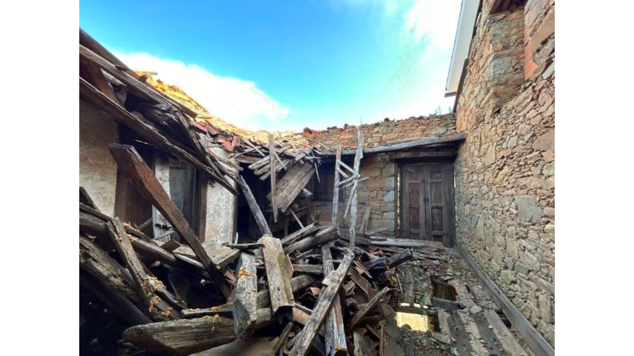 Moradia para Venda em Amoreira Fundeira Foto 8